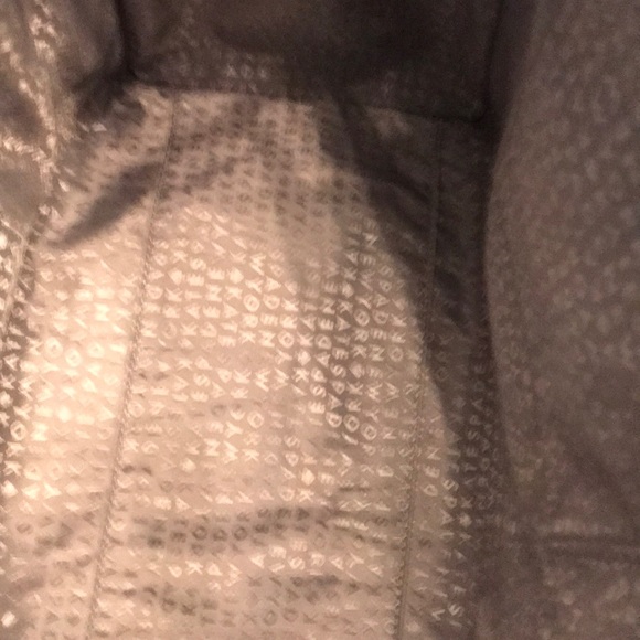 Authentic Kate Spade Handgag - Picture 5 of 6